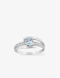 Bague en or blanc 9ct, topaze et zirconiums 402-48