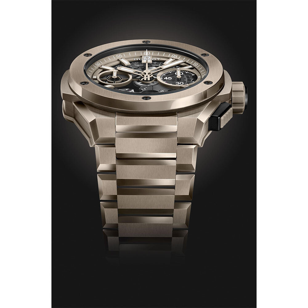 Edition limitée            Montre Hublot Big Bang Integrated beige ceramic, édition limitée 42mm