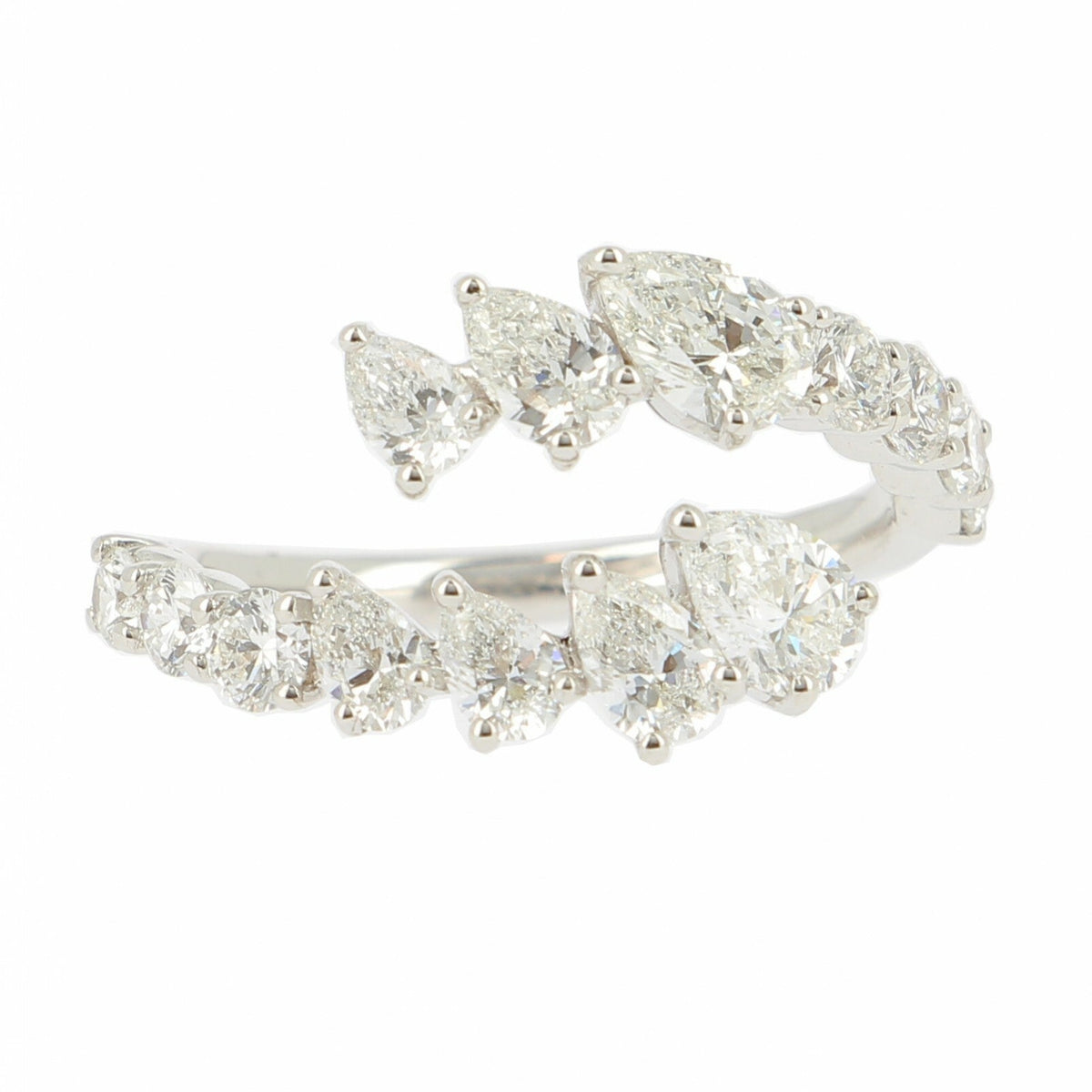 Bague Toi et Moi en Or Blanc, serti de Diamants Poires et Ronds