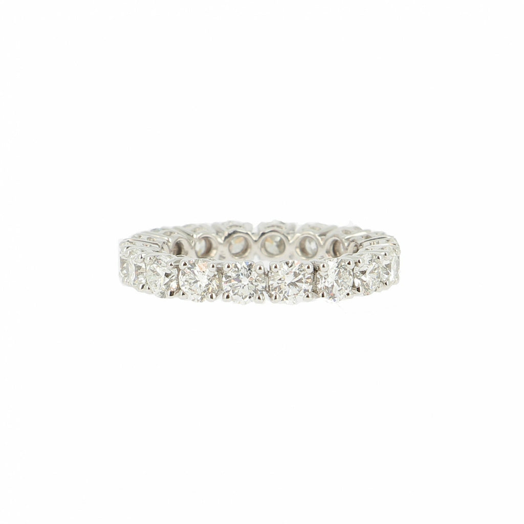 Alliance en or blanc et diamants