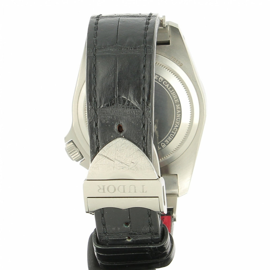 Black Bay P01