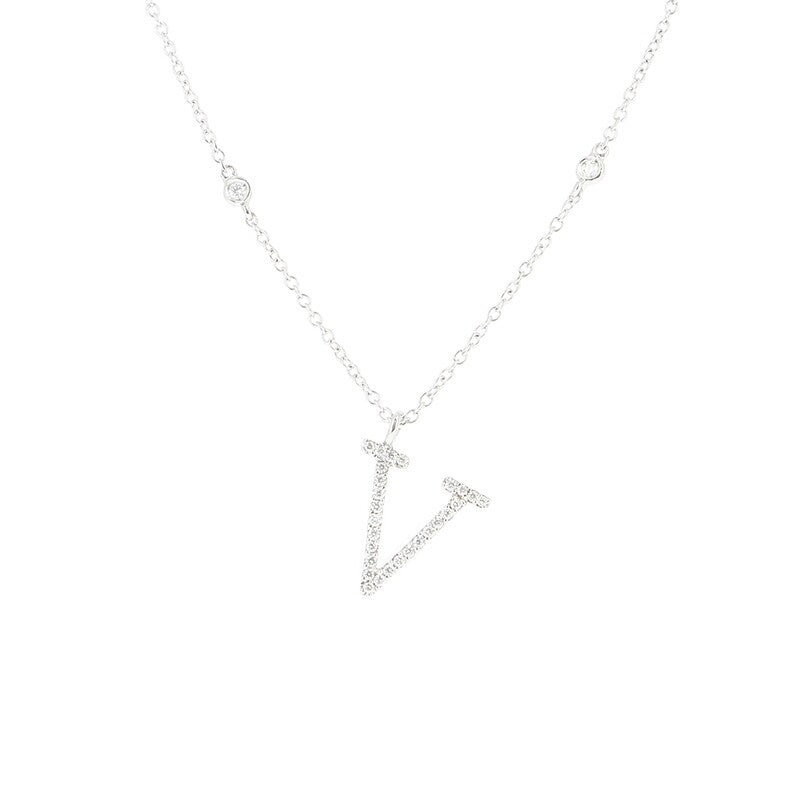 Collier Lettre V en or blanc et diamants