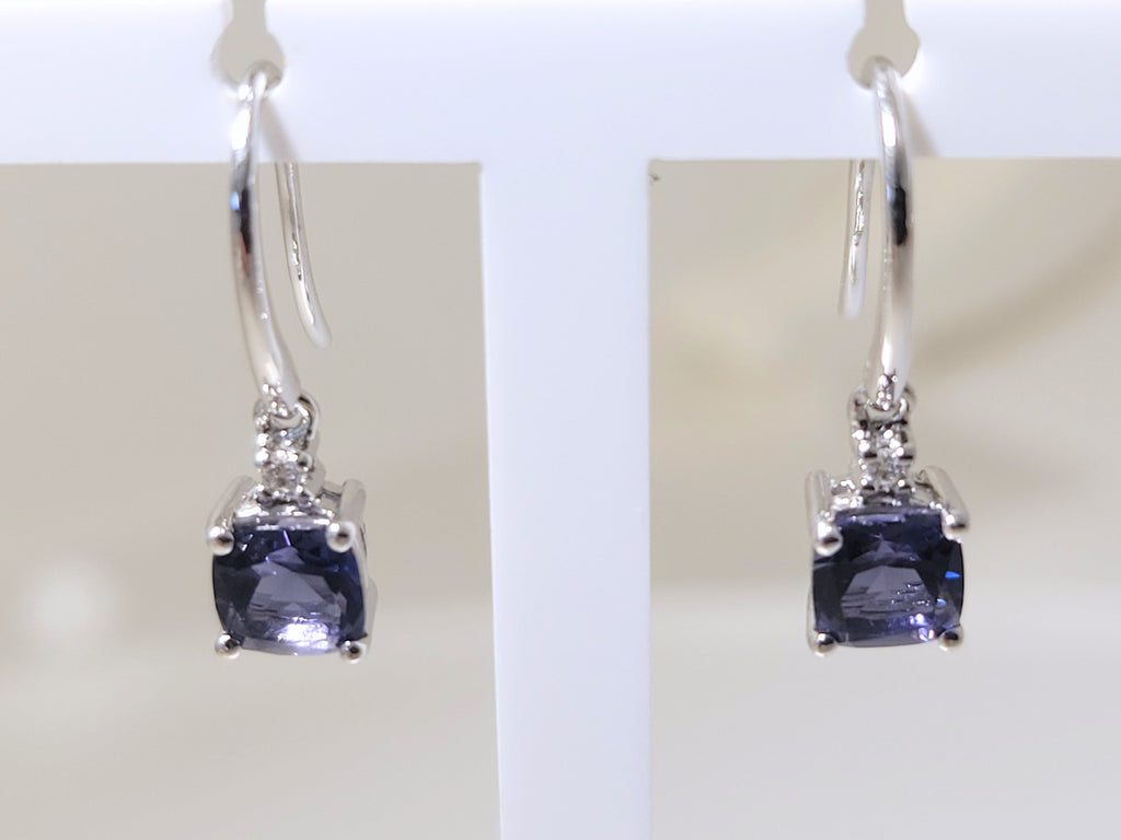 Boucles d'oreilles en or blanc 18ct iolite et diamant 383-66