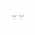Boucles d'oreilles Rattrapante serti en or blanc et diamants