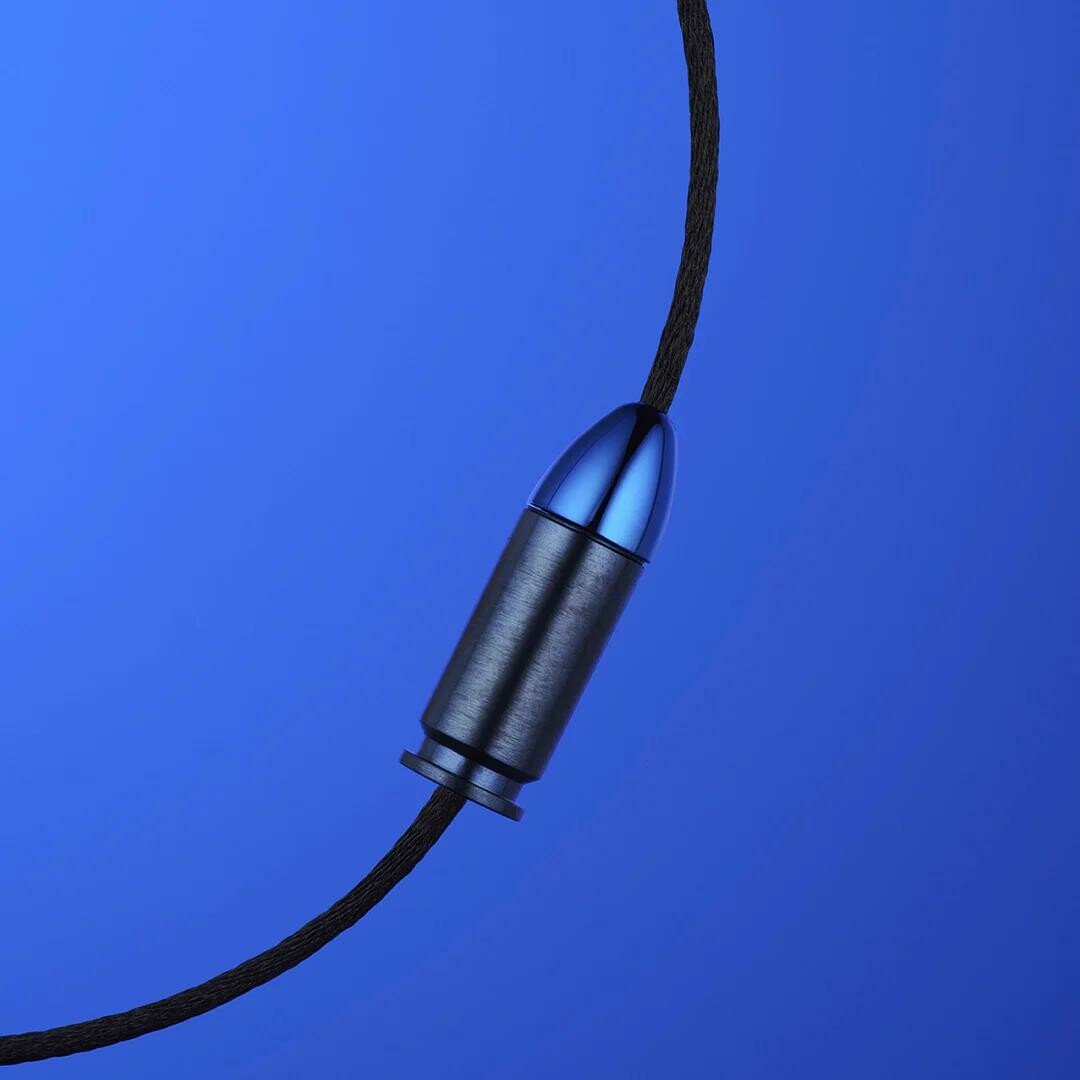 Bracelet Akillis cordon Bang Bang en titane bleu