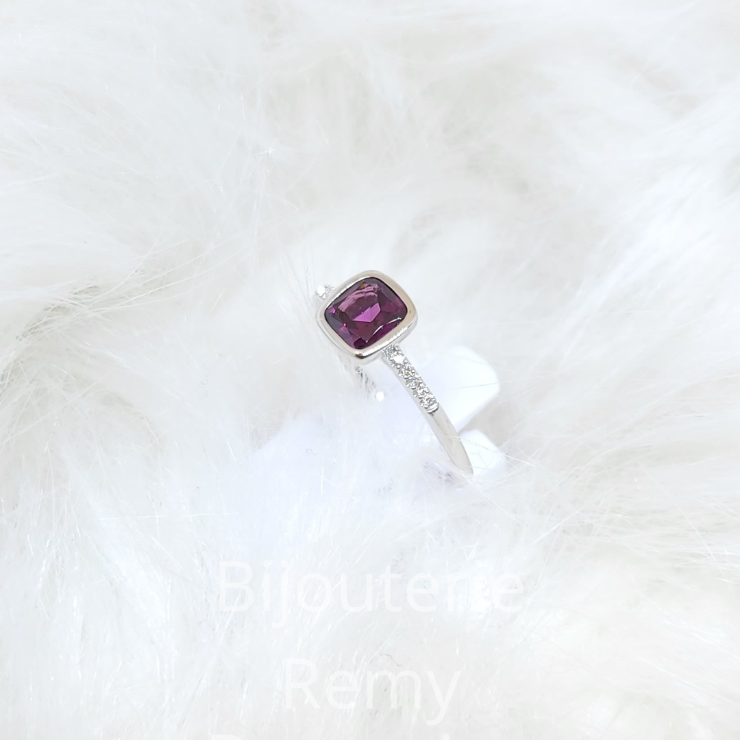 Bague en Or Blanc 18CT avec rhodonites et diamants 307-79