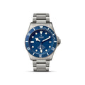 Montre TUDOR Pelagos disque bleu mat en céramique, bracelet en titane