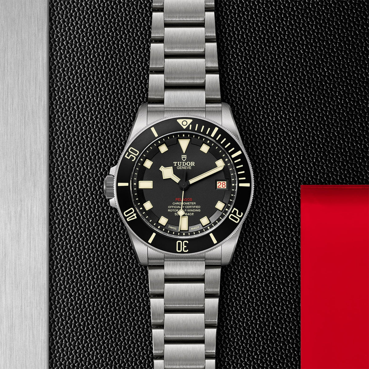 Coup de cœur            Montre TUDOR Pelagos lhd disque noir mat en céramique, bracelet en titane