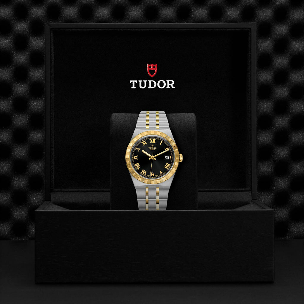 Montre TUDOR Royal boîtier en acier 38 mm, lunette en or jaune