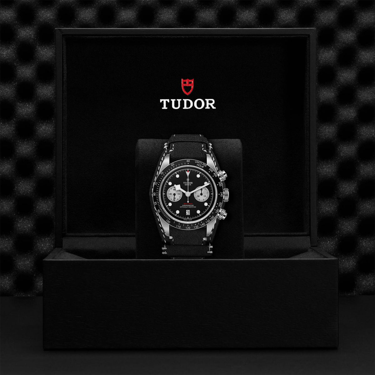 Montre TUDOR Black Bay Chrono boîtier en acier 41 mm, bracelet en cuir noir