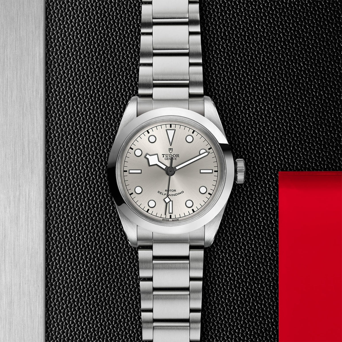 Montre TUDOR Black Bay One boîtier en acier 41 mm, bracelet en acier
