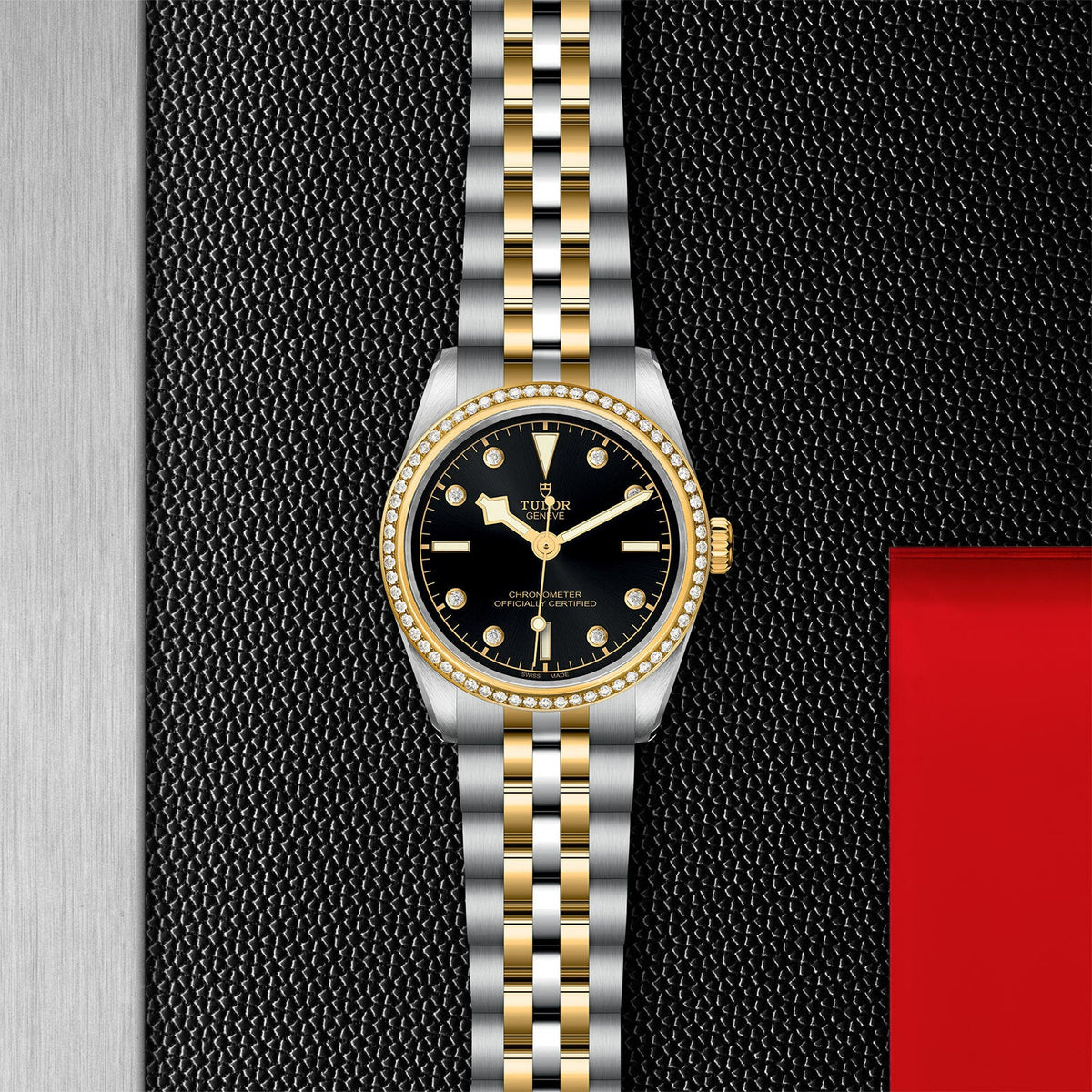 Montre TUDOR Black Bay 31 S&G boîtier en acier 31 mm, bracelet en acier et or jaune