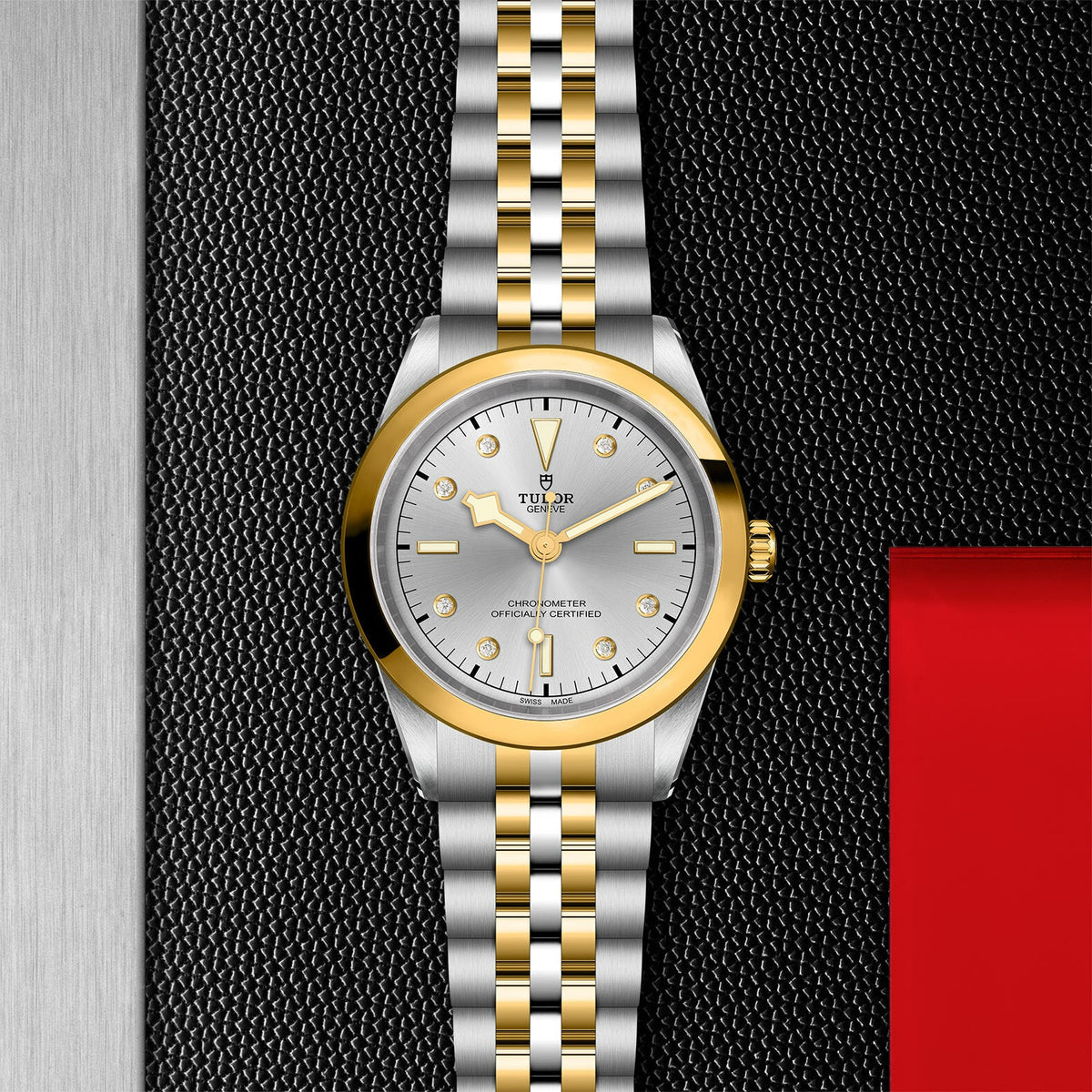 Montre TUDOR Black Bay 41 S&G boîtier en acier 41 mm, bracelet en acier et or jaune