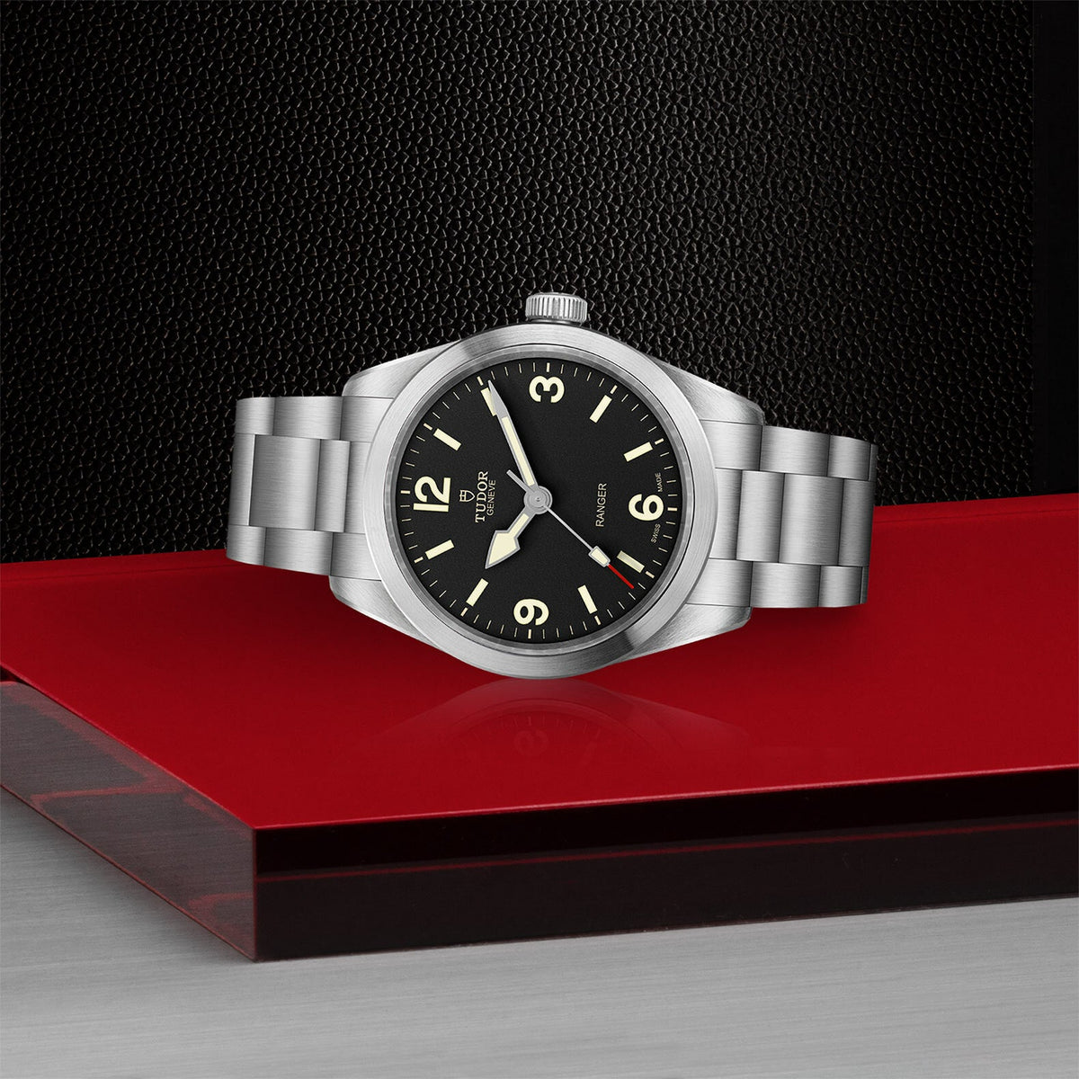 Montre TUDOR Ranger, boîtier en acier 39 mm, cadran noir