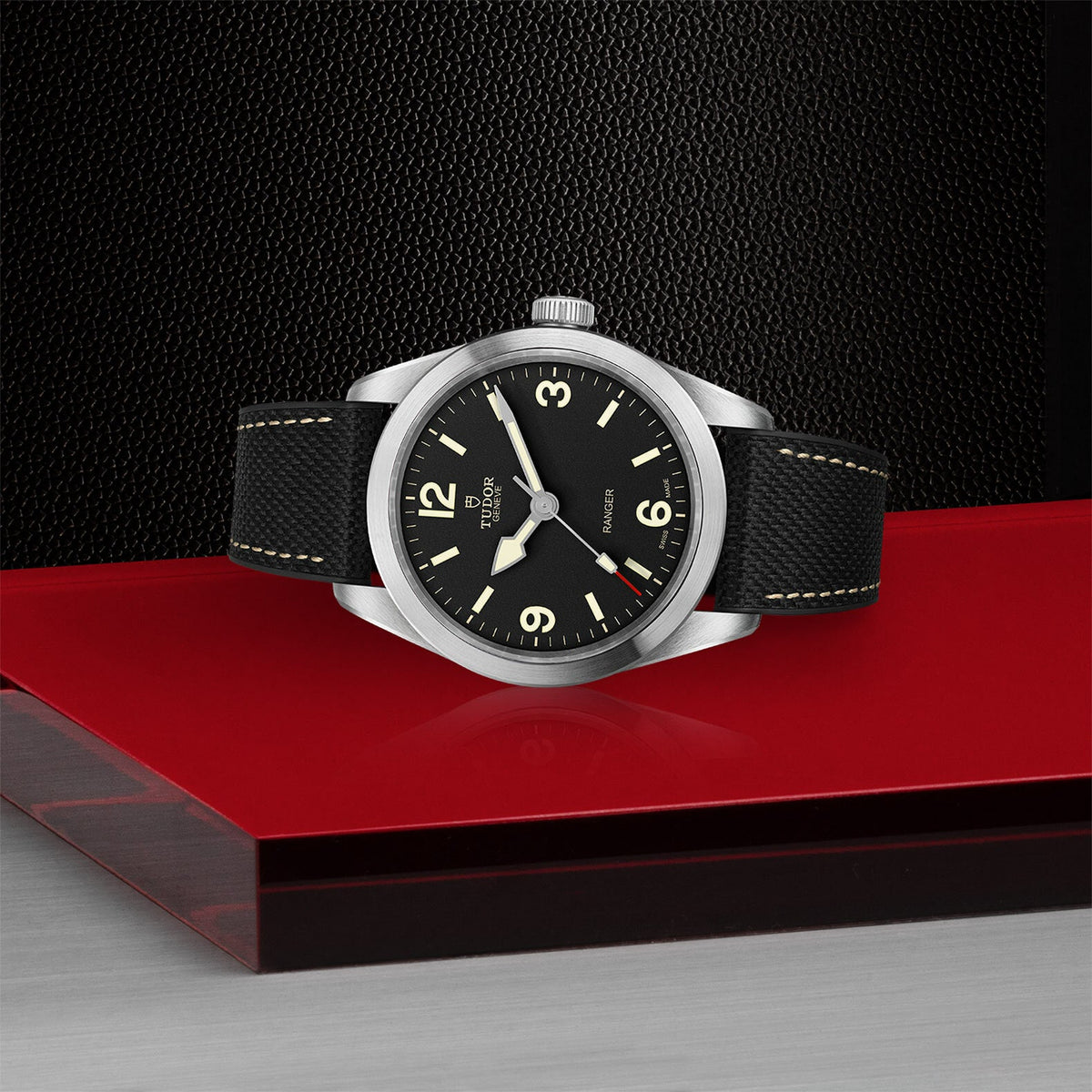 Montre TUDOR Ranger, boîtier en acier 39 mm, cadran noir