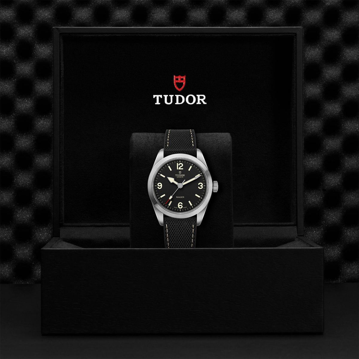 Montre TUDOR Ranger, boîtier en acier 39 mm, cadran noir