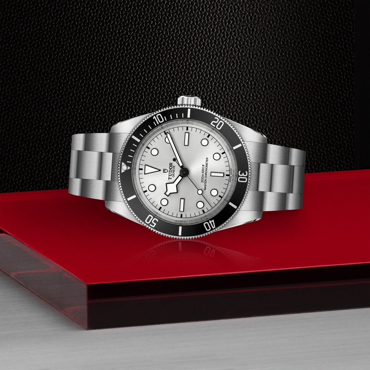 Montre TUDOR Black Bay 68, boîtier en acier, 43 mm, cadran argenté