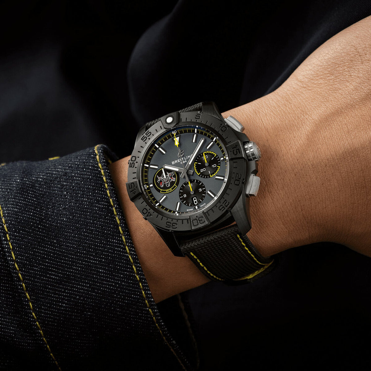 Montre Breitling Avenger B01 Chronograph 44 Night Mission USN Bloodhounds