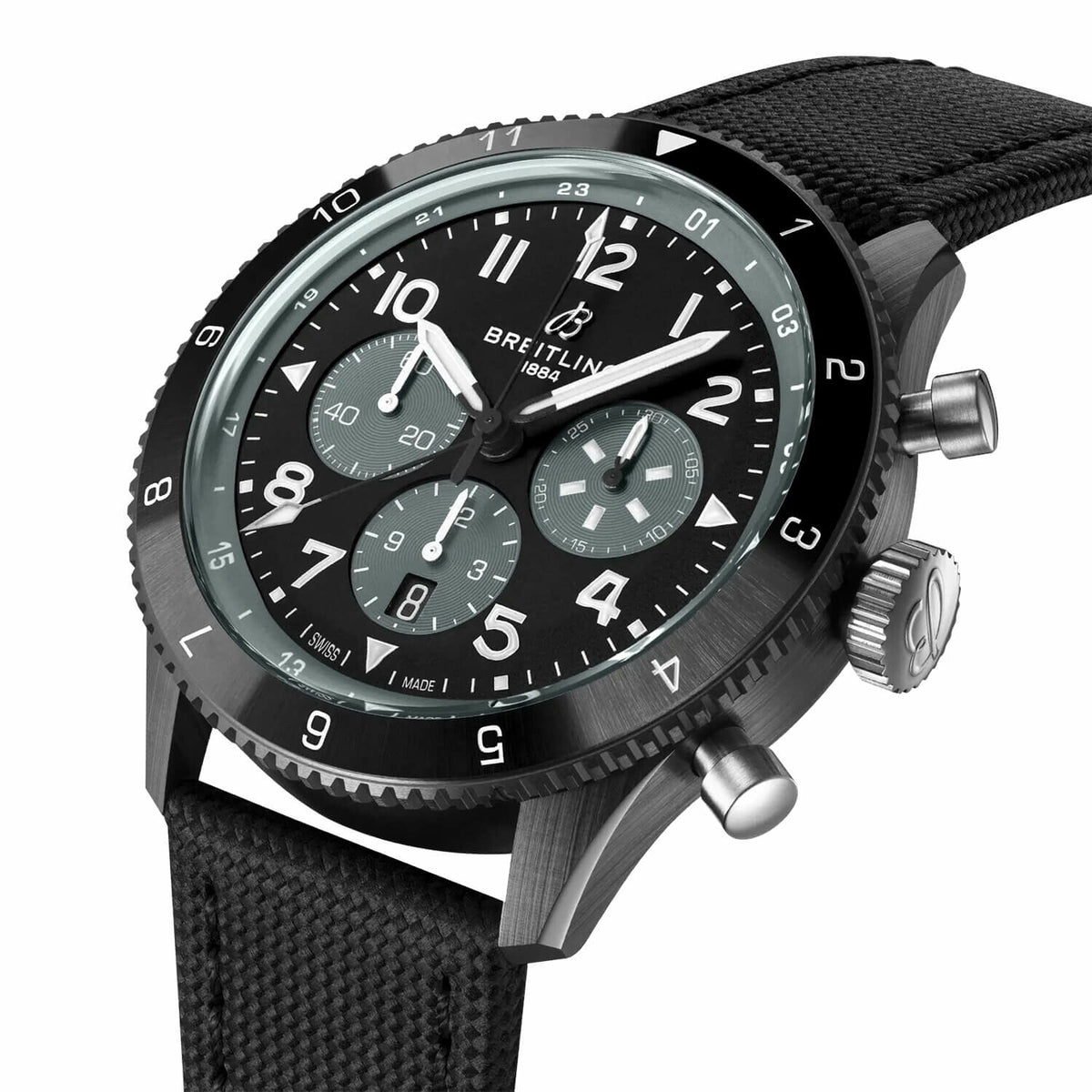 Montre Breitling Super Avi B04 Chronograph GMT 46 Mosquito Night Fighter