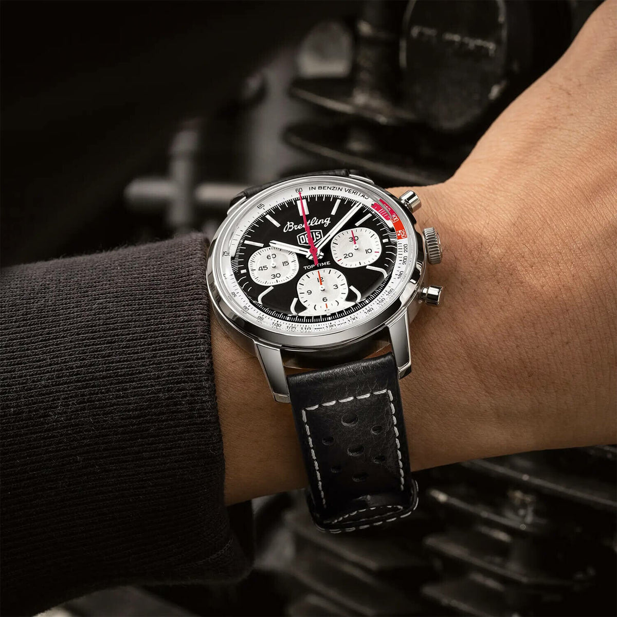 Montre Breitling Top Time B01 Deus