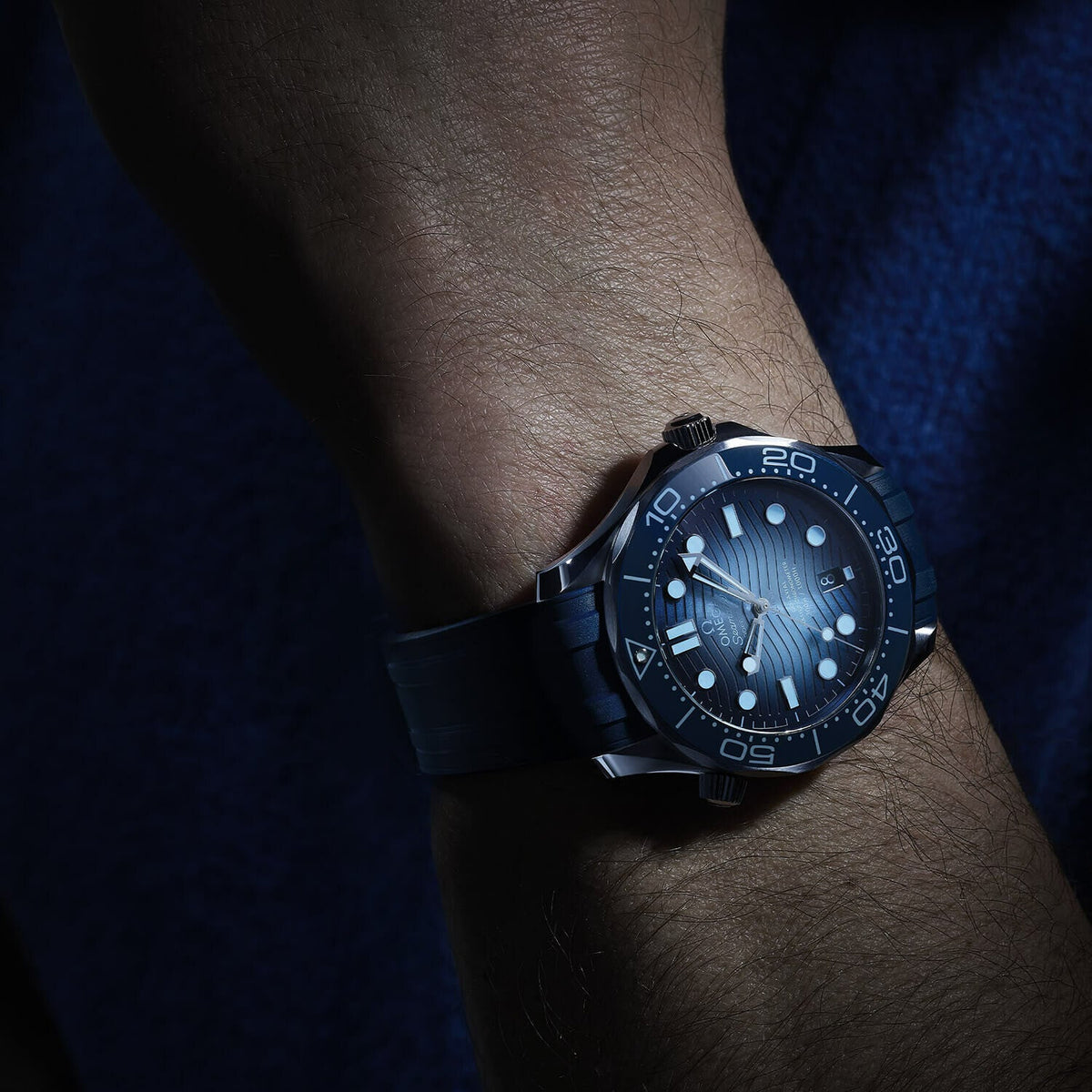 Montre Omega Seamaster Diver 300M Co-Axial Master Chronometer 42mm Summer Blue